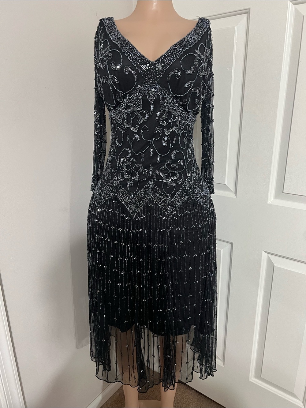 Pisarro Nights Black V-Neck Beaded Long Sleeve Evening Dress